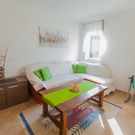 Apartman Mare Lovrečica Exteriör bild
