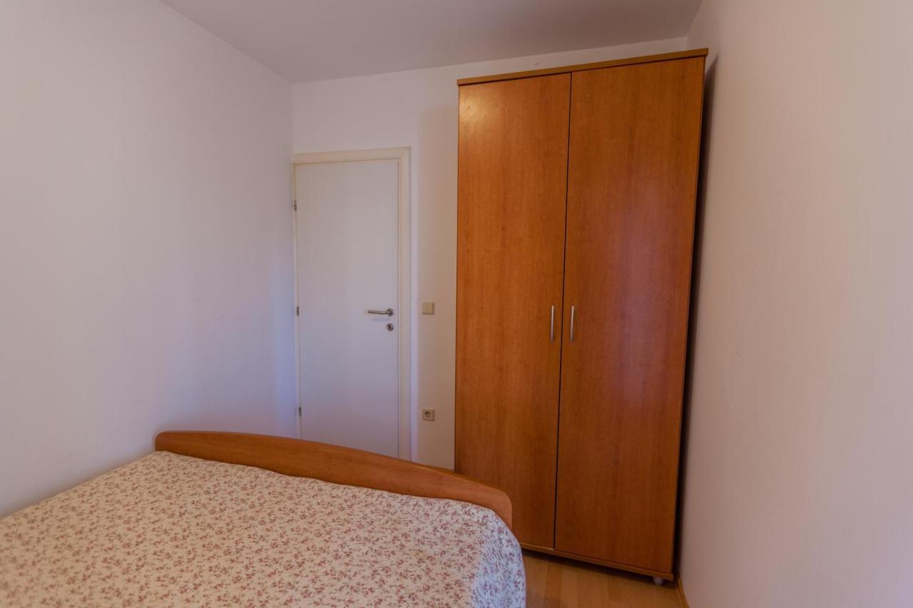 Apartman Mare Lovrečica Exteriör bild